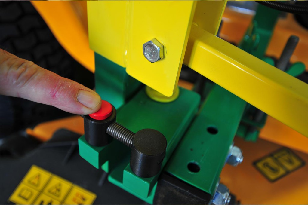 pouss-bloque-taille-haie-bras-porte-outils-bupo-02